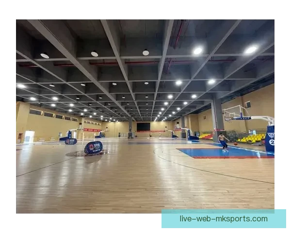 以公牛队主场联合中心为核心的城市篮球文化新地标探索与未来想象